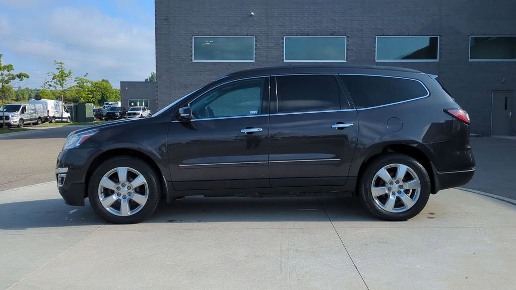 Thumbnail: 2017 Chevrolet Traverse - 3