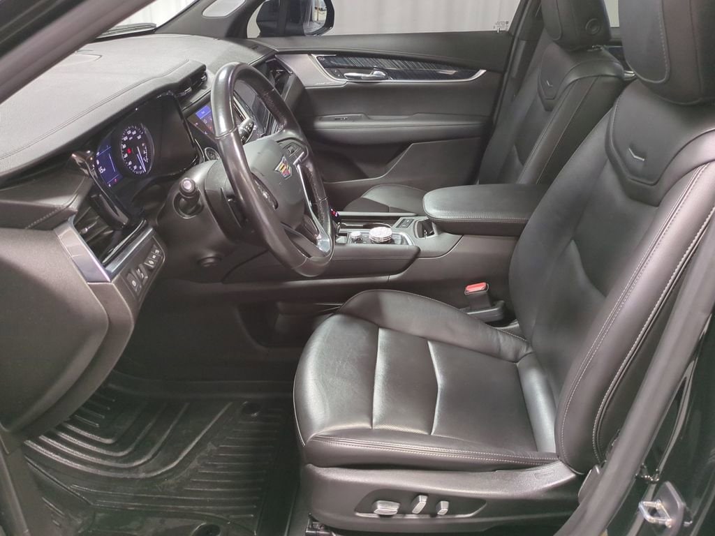 Thumbnail: 2021 Cadillac XT6 - 18