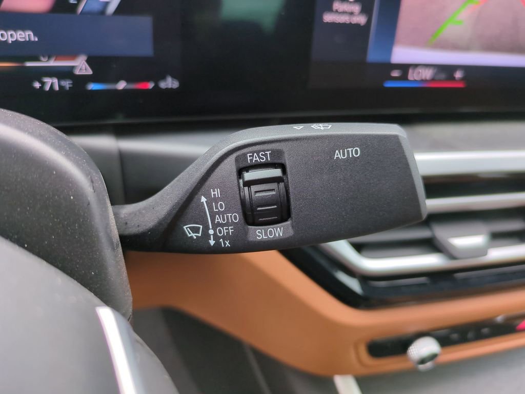 Thumbnail: 2024 BMW 3 Series - 30