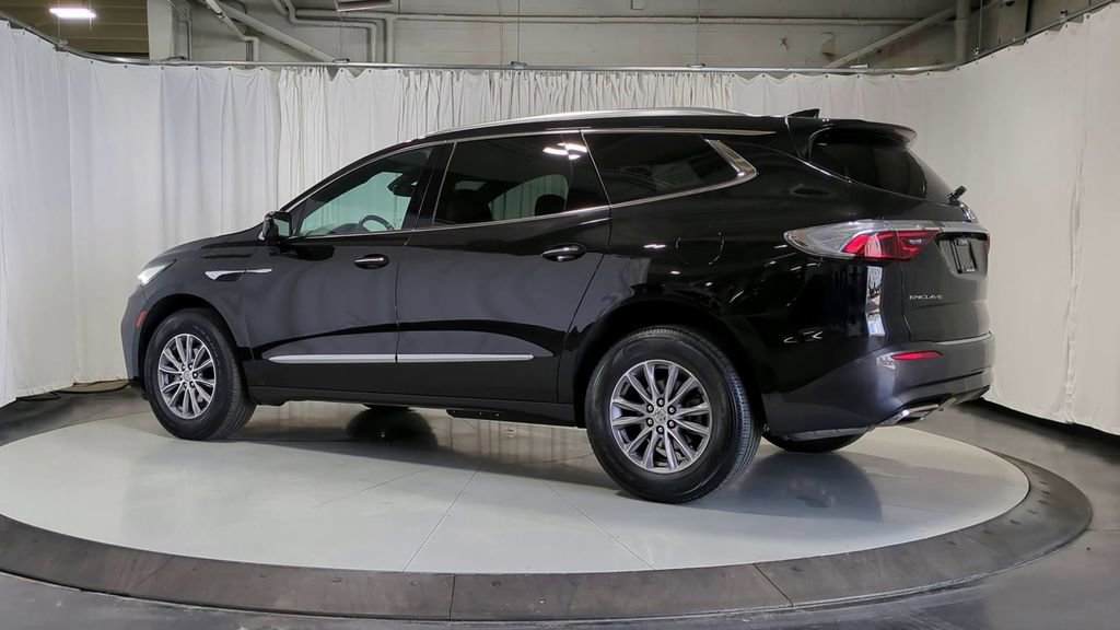 Thumbnail: 2023 Buick Enclave - 8