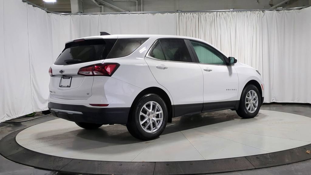 Thumbnail: 2024 Chevrolet Equinox - 8