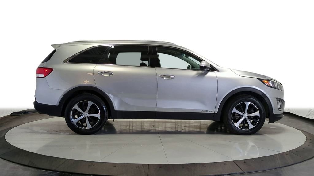 Thumbnail: 2018 Kia Sorento - 11
