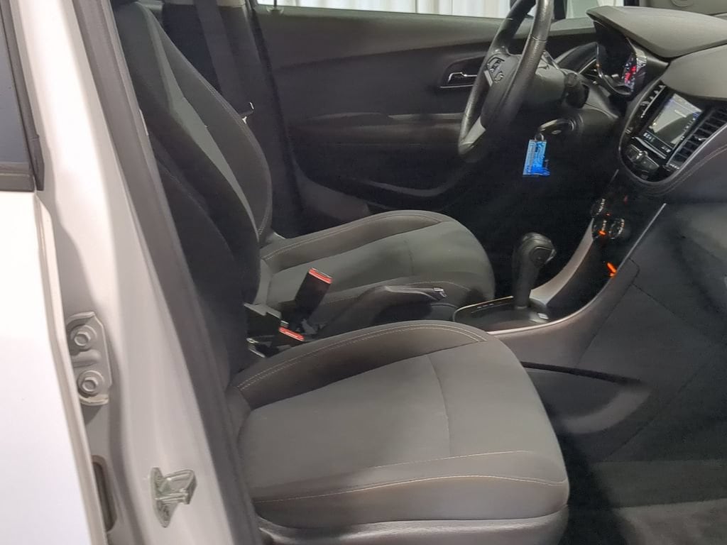 Thumbnail: 2019 Chevrolet Trax - 26