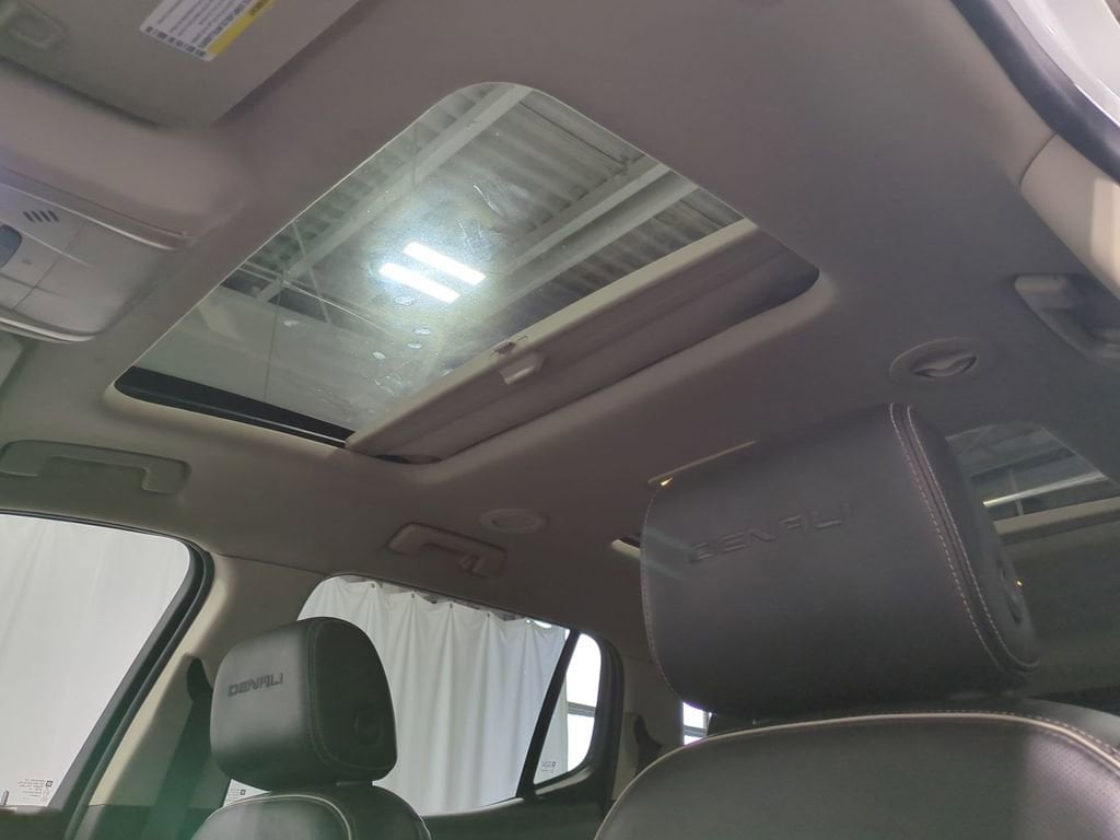 Thumbnail: 2019 GMC Acadia - 19