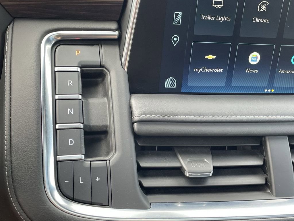 Thumbnail: 2022 Chevrolet Tahoe - 41