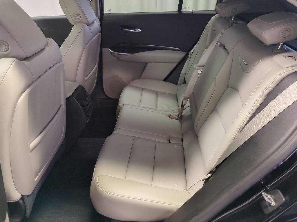 2022 Cadillac XT4 Premium Luxury 22