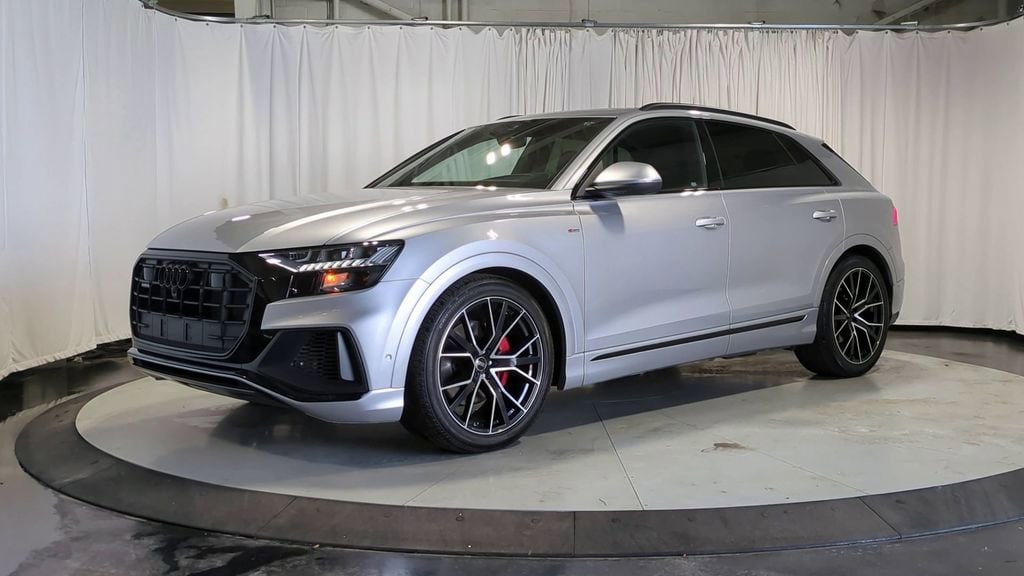 Thumbnail: 2022 Audi Q8 - 4