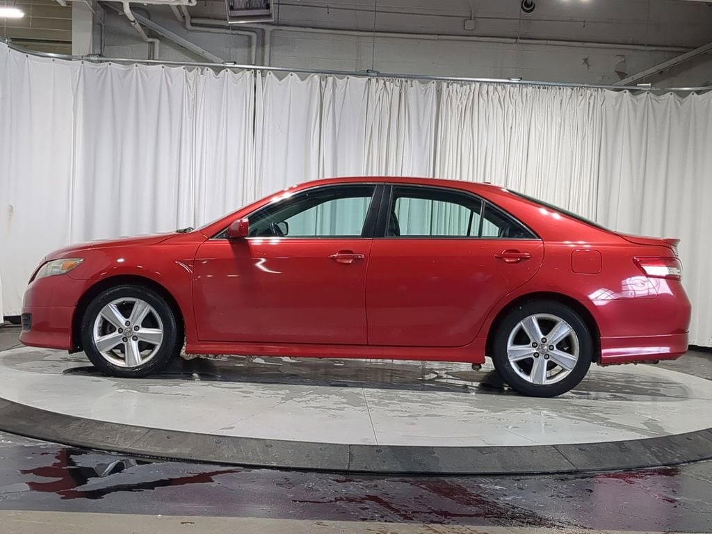 Thumbnail: 2011 Toyota Camry - 13