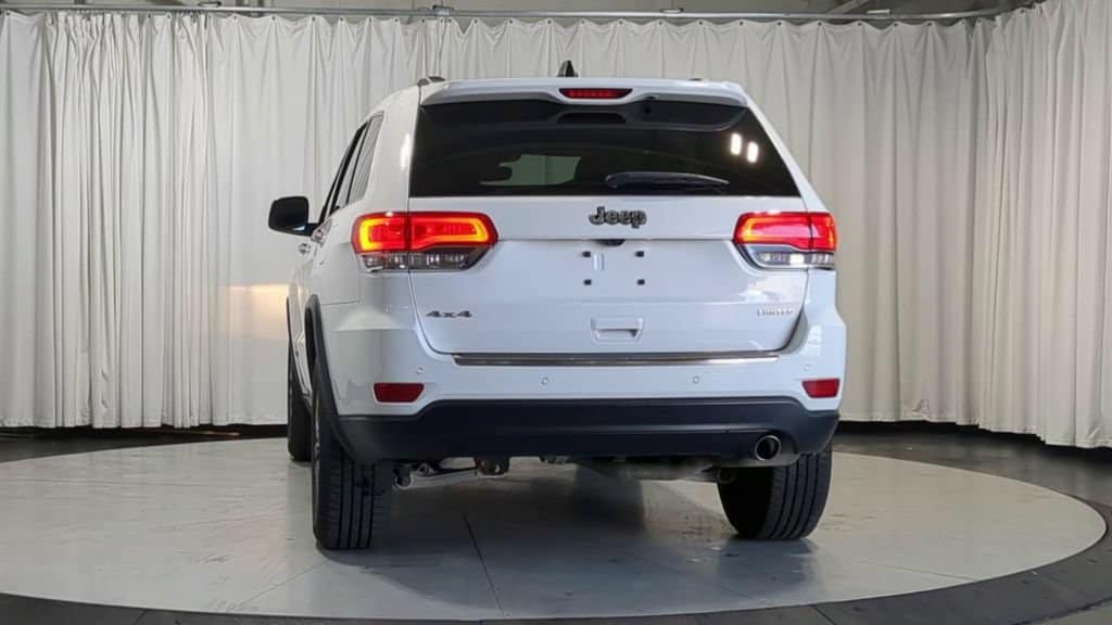 Thumbnail: 2019 Jeep Grand Cherokee - 9