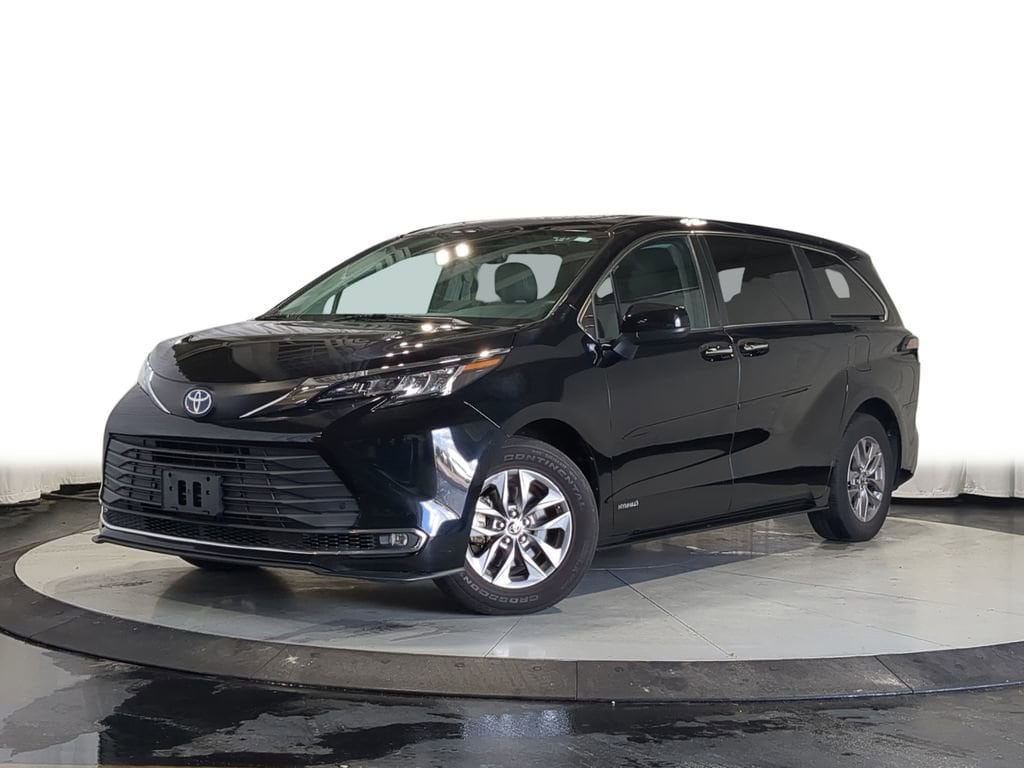2021 Toyota Sienna XLE -
                  Troy, MI