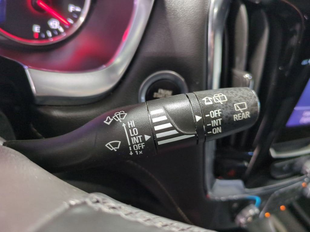 Thumbnail: 2023 Chevrolet Traverse - 26