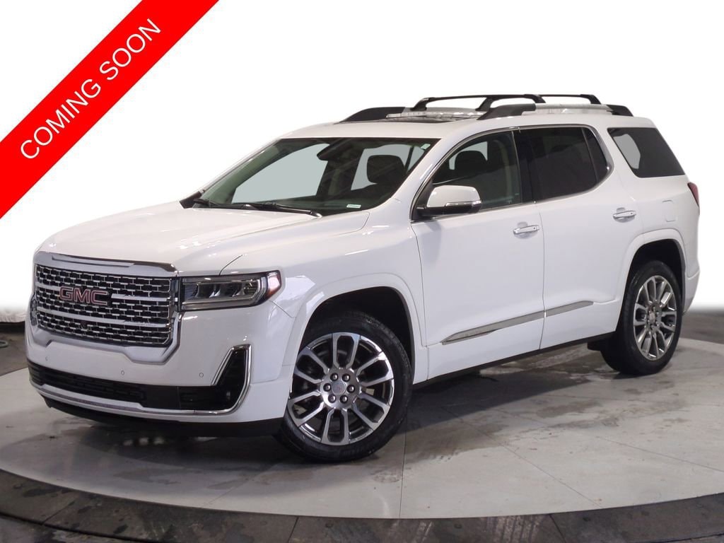 2022 GMC Acadia Denali's photo