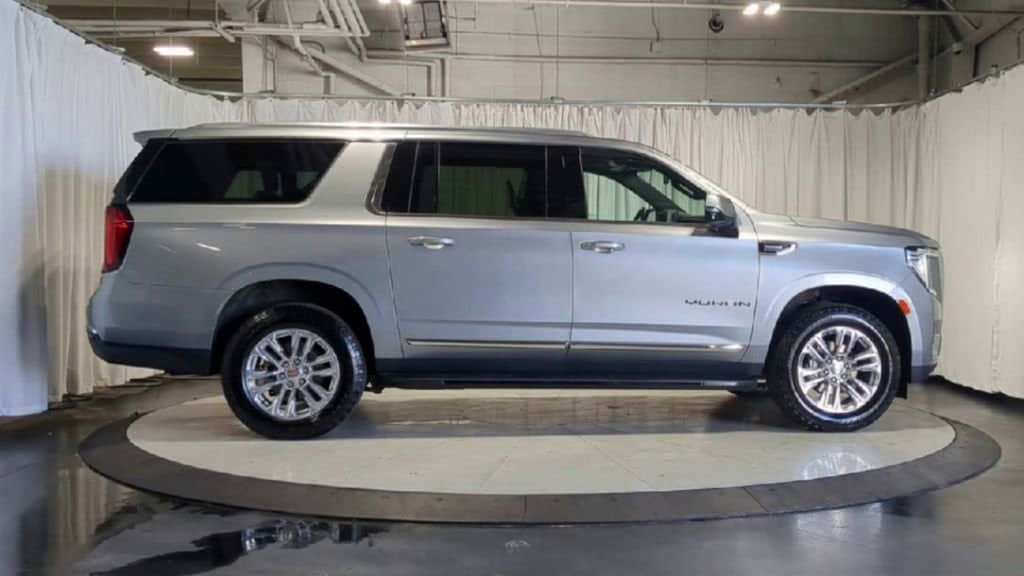 Thumbnail: 2023 GMC Yukon XL - 9