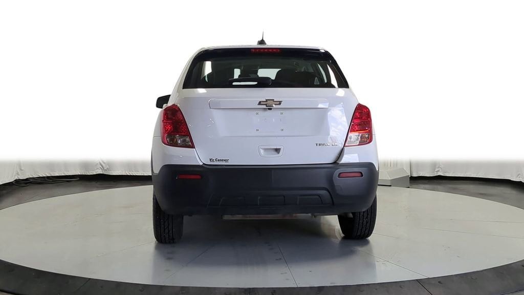 Thumbnail: 2016 Chevrolet Trax - 9