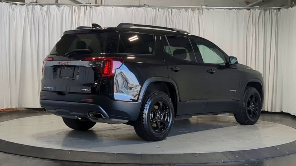 Thumbnail: 2023 GMC Acadia - 8