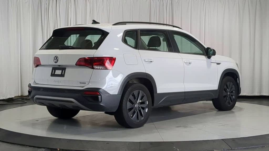 Thumbnail: 2022 Volkswagen Taos - 7