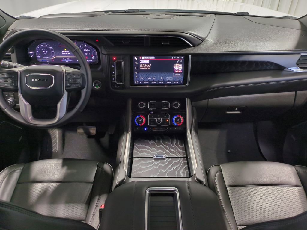 Thumbnail: 2023 GMC Yukon XL - 18