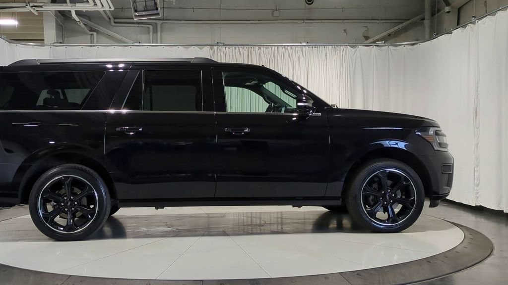 Thumbnail: 2023 Ford Expedition - 9