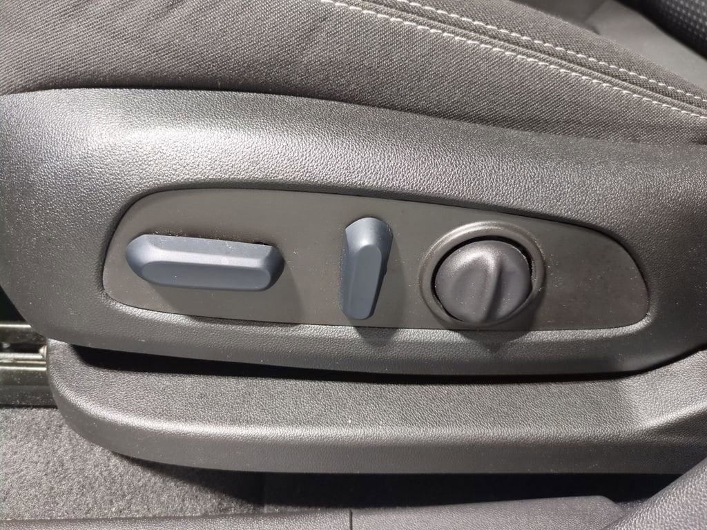 Thumbnail: 2022 GMC Terrain - 17