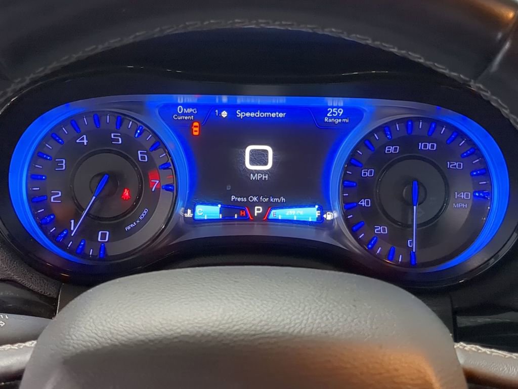 Thumbnail: 2018 Chrysler 300 - 37