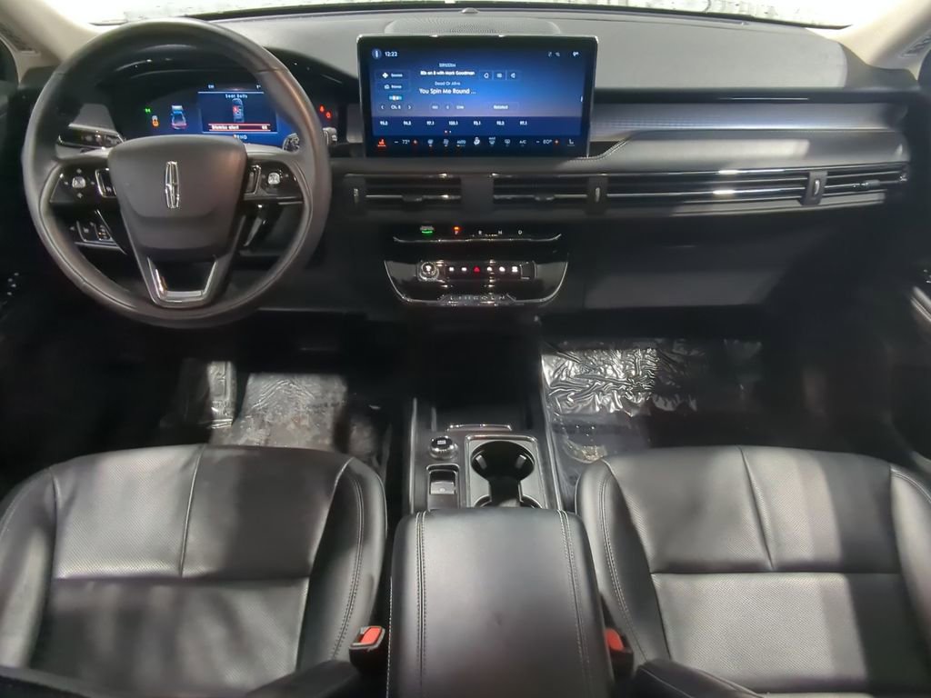 Thumbnail: 2023 Lincoln Corsair - 29