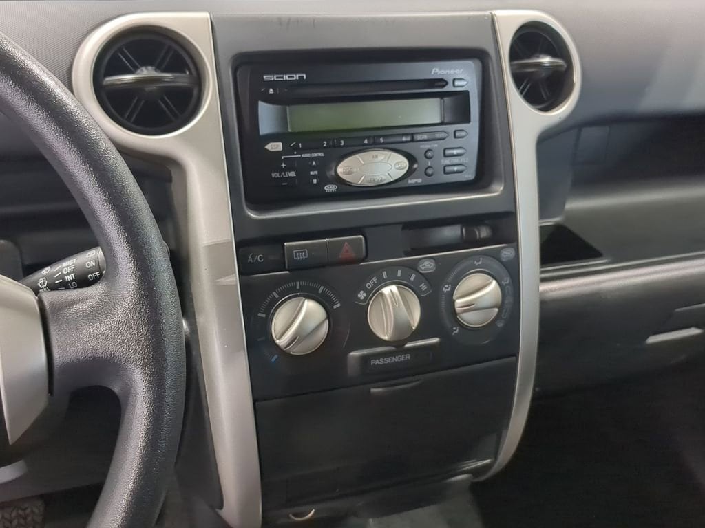 Thumbnail: 2005 Scion xB - 27