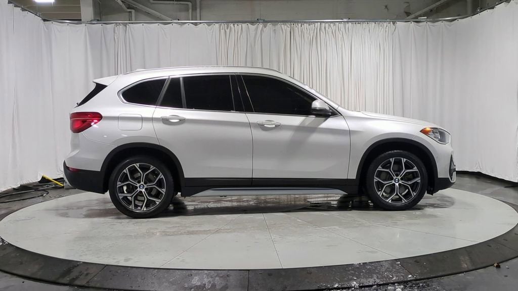 Thumbnail: 2021 BMW X1 - 11