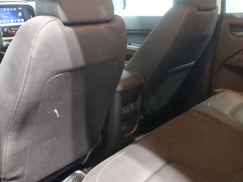 Thumbnail: 2016 GMC Canyon - 31