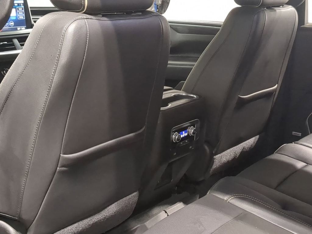 Thumbnail: 2021 GMC Yukon XL - 33