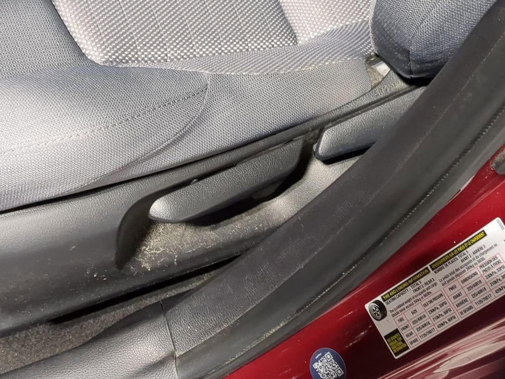 Thumbnail: 2023 Toyota Corolla - 19