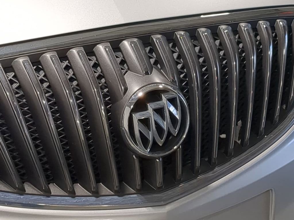 Thumbnail: 2016 Buick Verano - 22