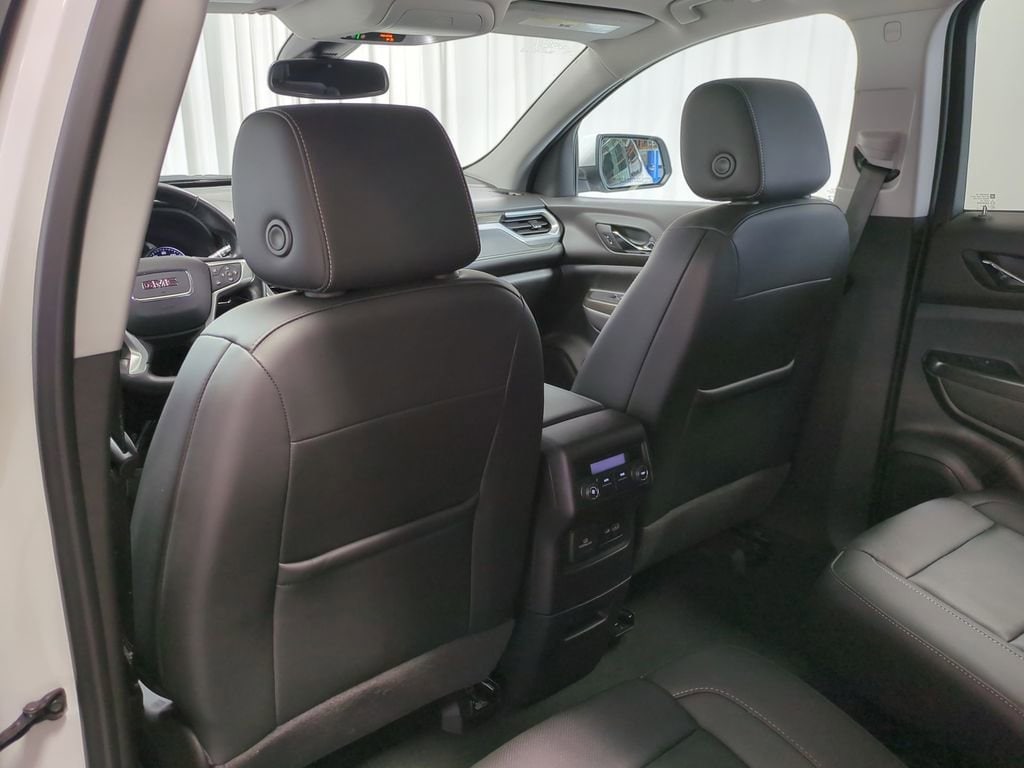 2022 GMC Acadia SLT 16