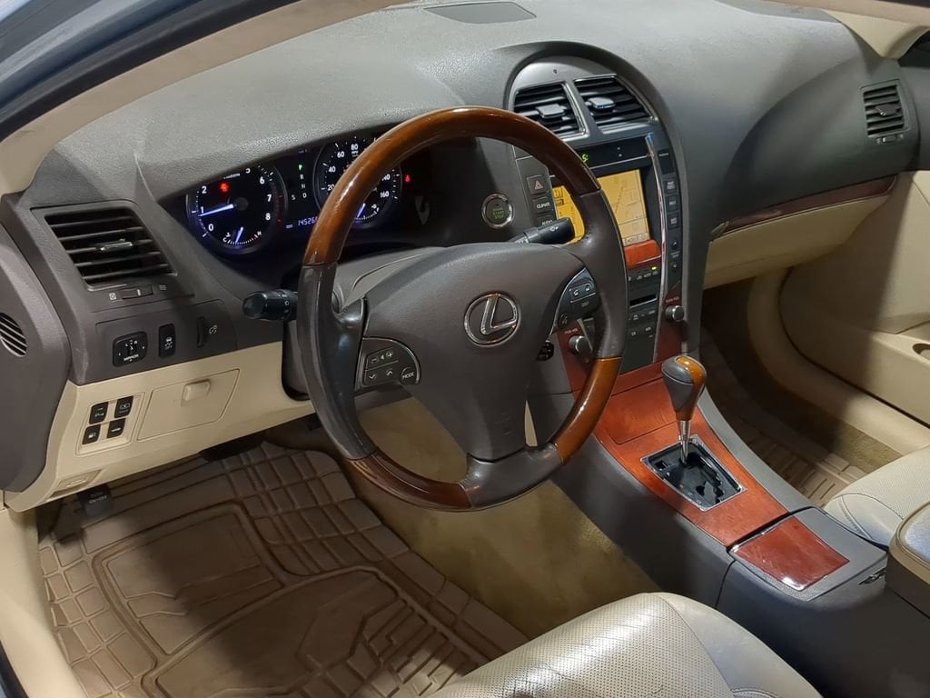 Thumbnail: 2011 Lexus ES - 12