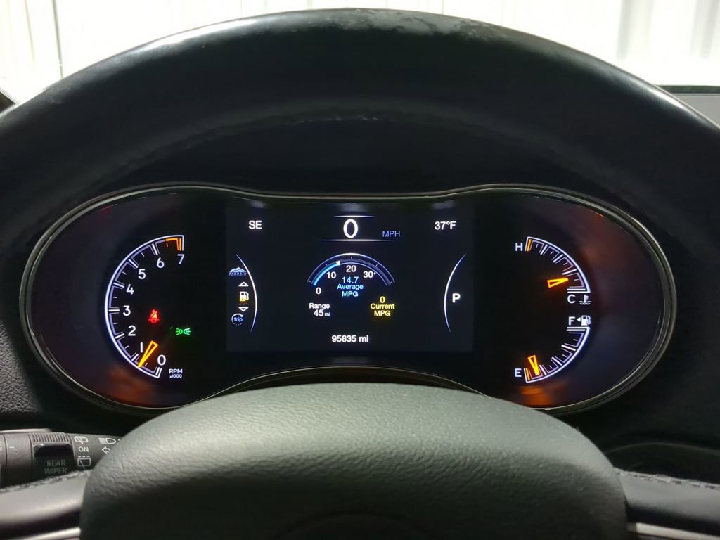 Thumbnail: 2020 Jeep Grand Cherokee - 44