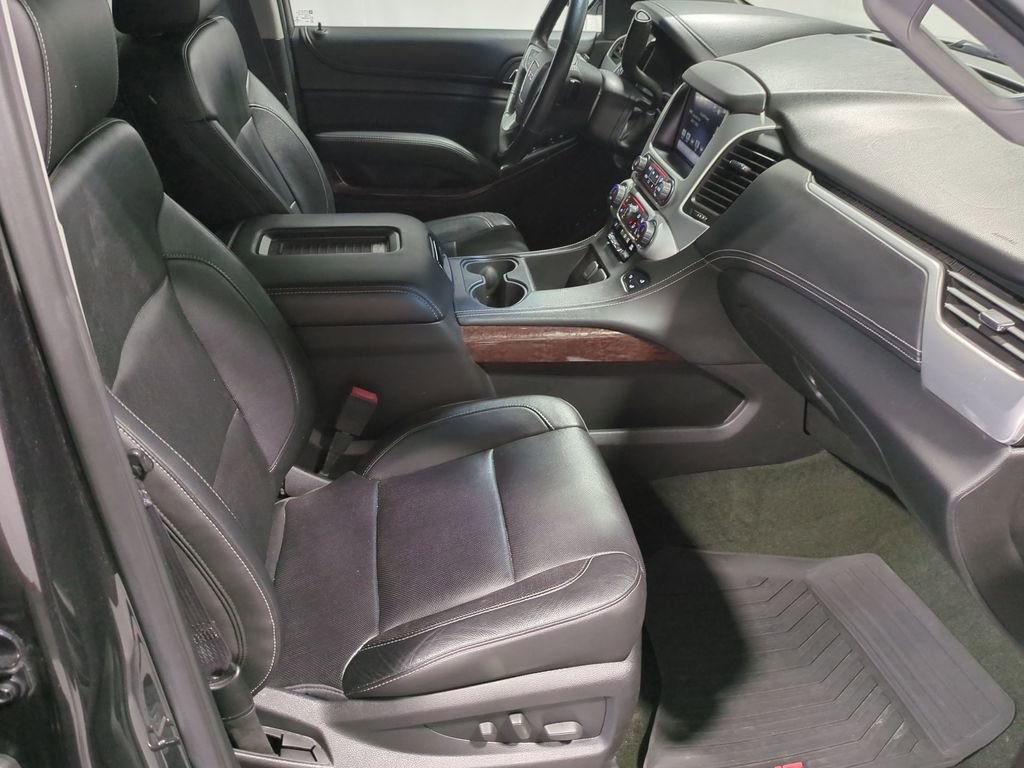 Thumbnail: 2016 GMC Yukon XL - 28