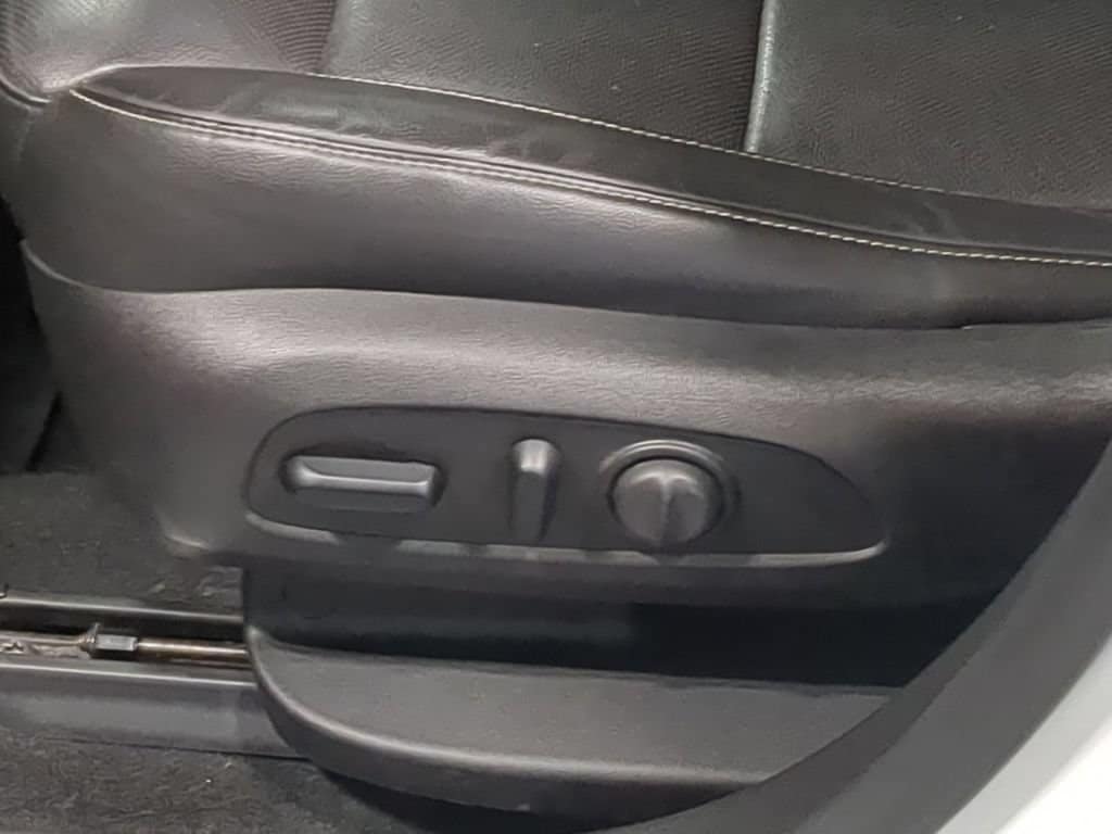Thumbnail: 2019 GMC Acadia - 21