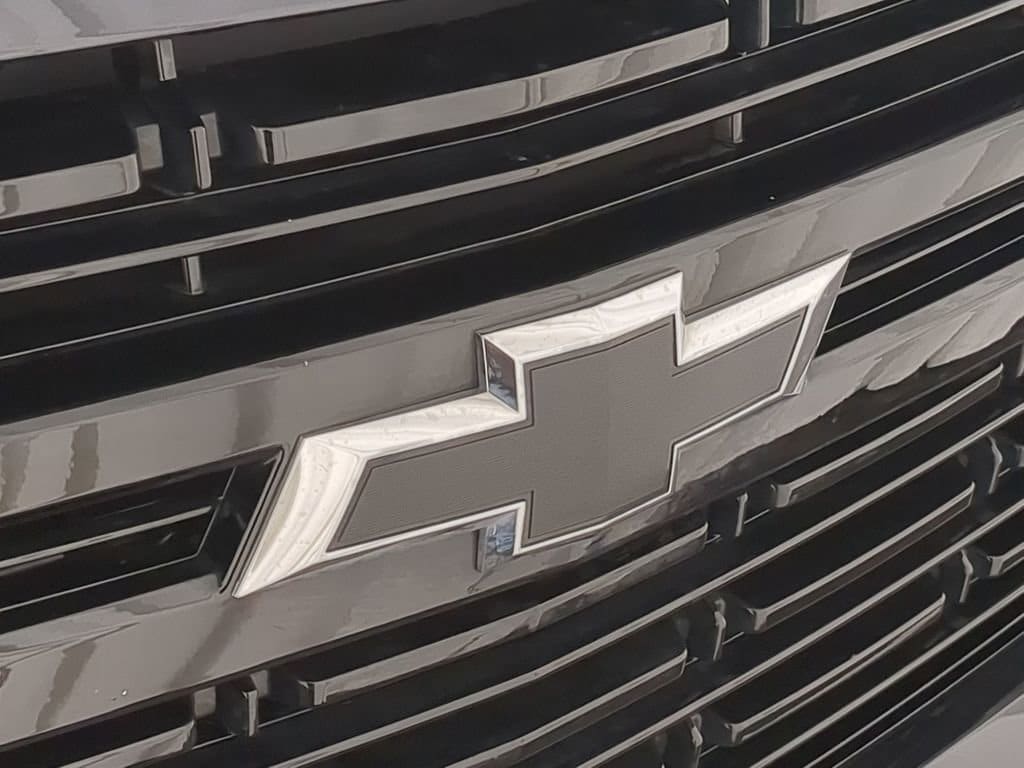 Thumbnail: 2023 Chevrolet Suburban - 15