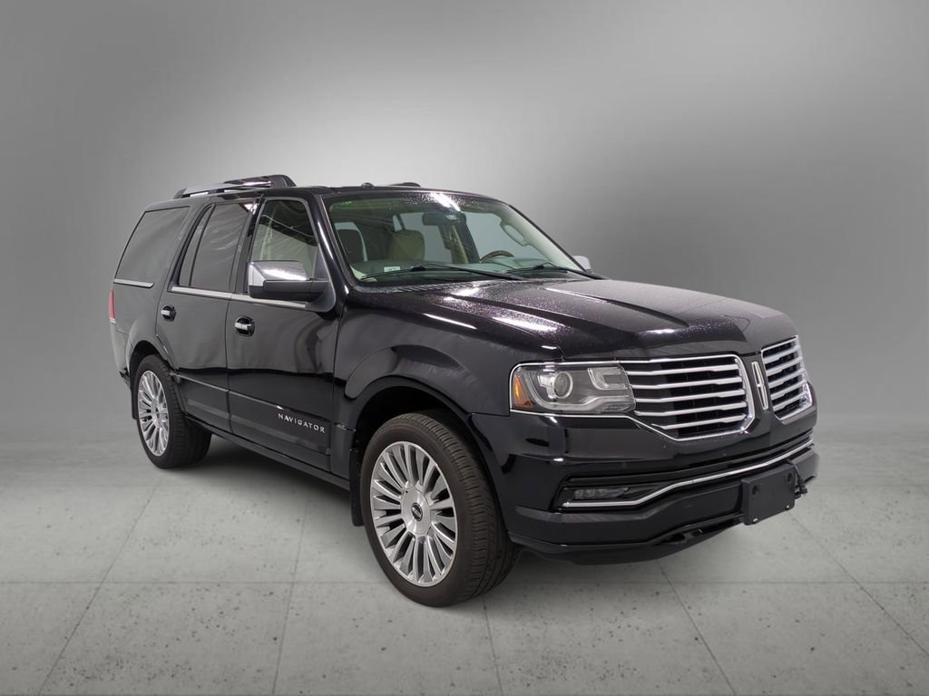 2017 Lincoln Navigator Reserve photo 2