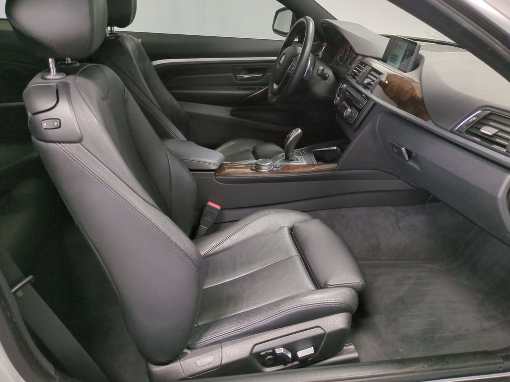 Thumbnail: 2016 BMW 4 Series - 23