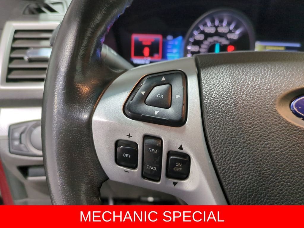 Thumbnail: 2013 Ford Explorer - 22