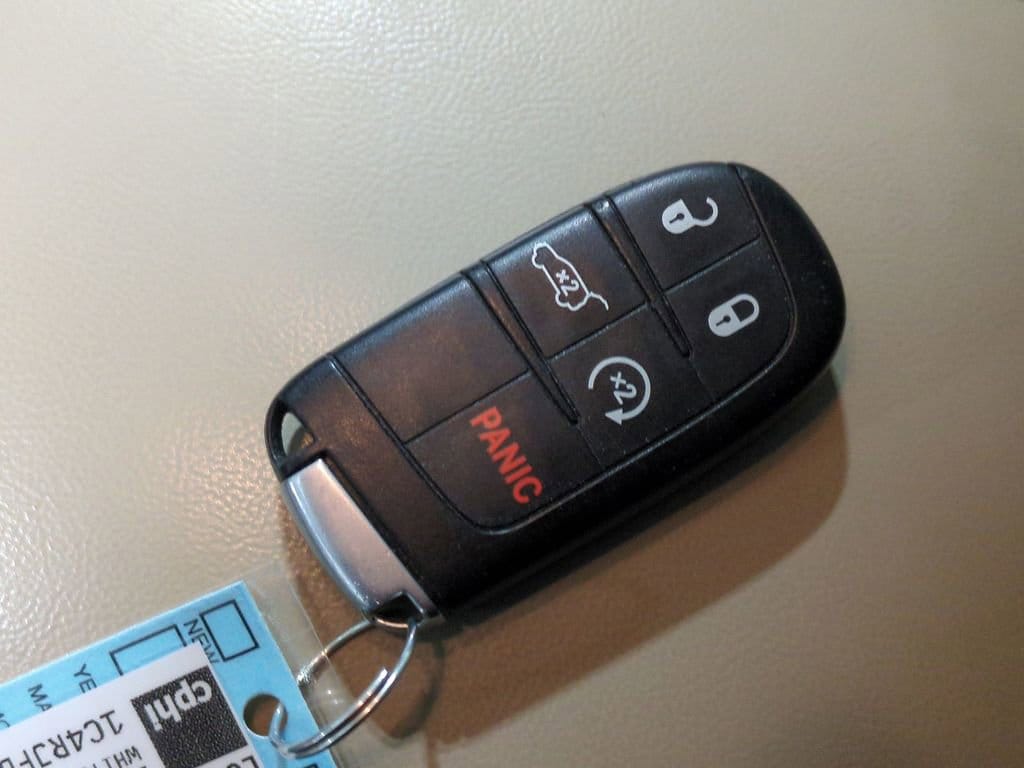 Thumbnail: 2020 Jeep Grand Cherokee - 42