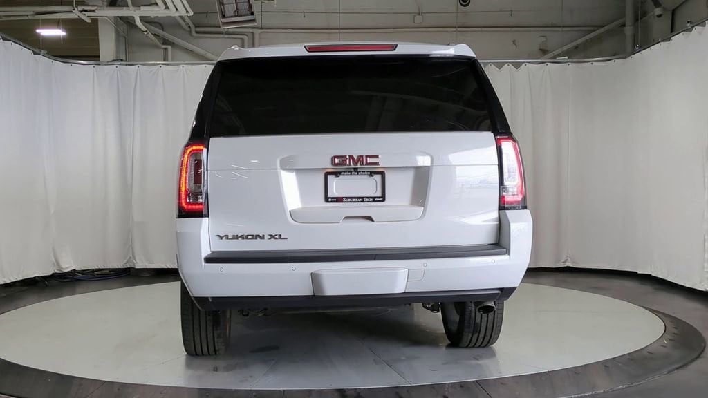 Thumbnail: 2023 Chevrolet Tahoe - 9
