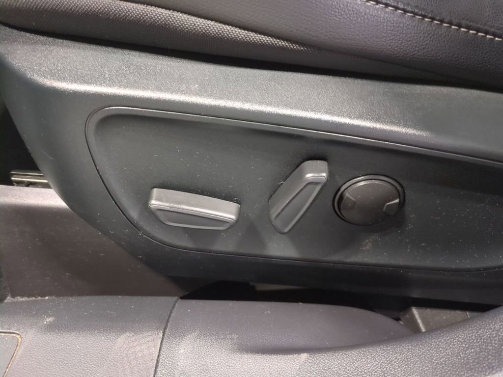 Thumbnail: 2022 Ford Escape - 19