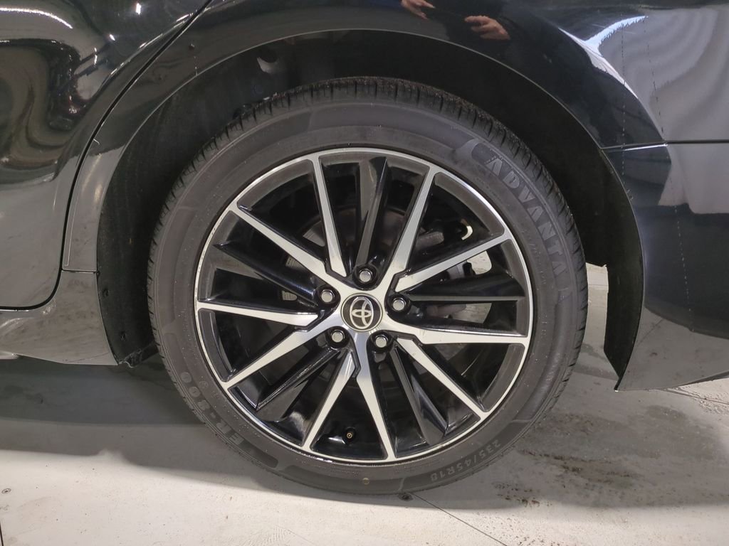 Thumbnail: 2023 Toyota Camry - 13