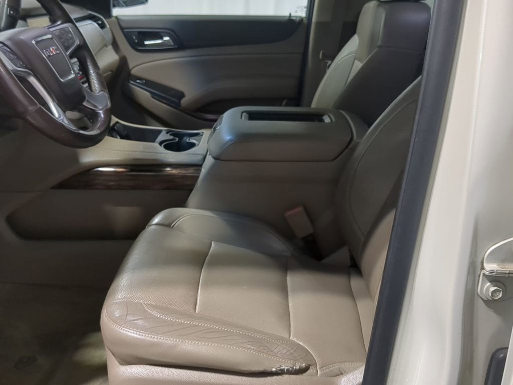 Thumbnail: 2015 GMC Yukon - 20