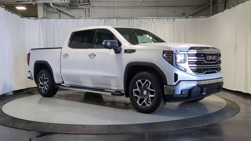 Thumbnail: 2023 GMC Sierra 1500 - 2