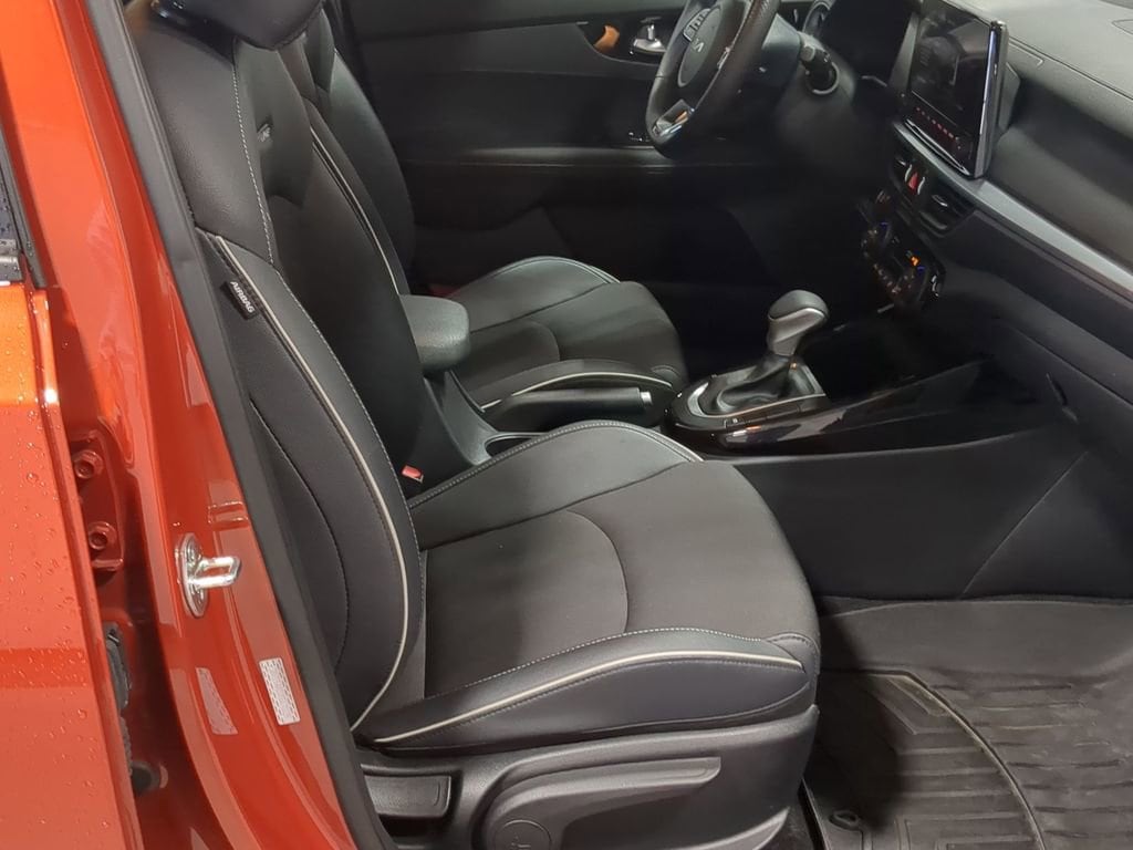 Thumbnail: 2023 Kia Forte - 25