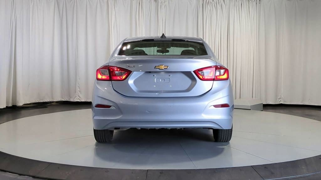 Thumbnail: 2017 Chevrolet Cruze - 7