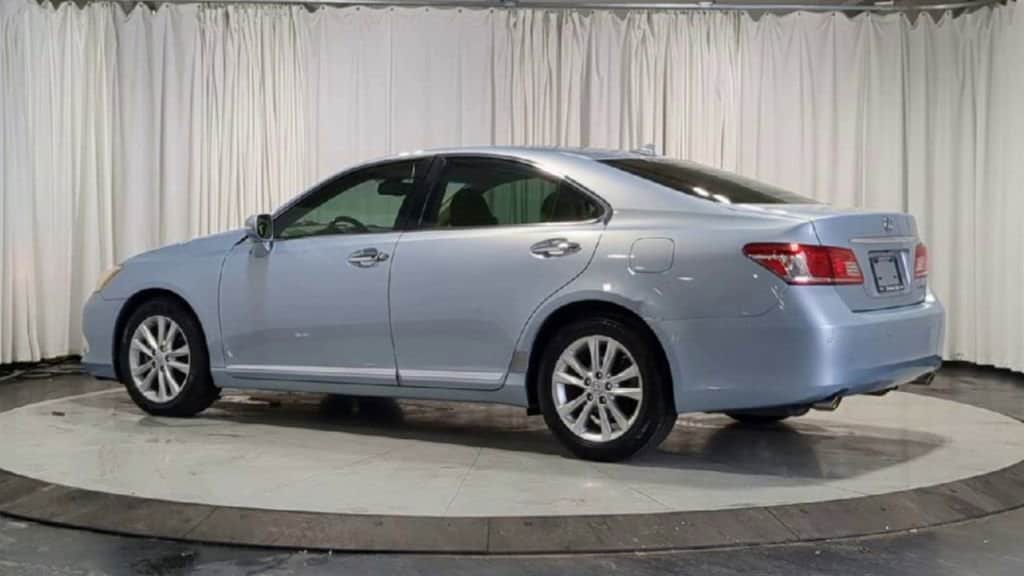 Thumbnail: 2011 Lexus ES - 8