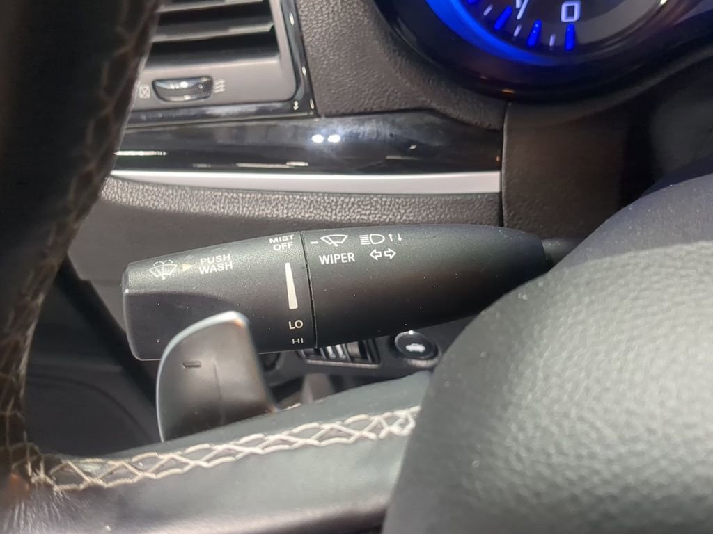 Thumbnail: 2018 Chrysler 300 - 31